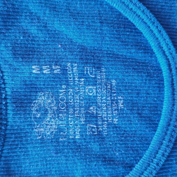 Long tunic style racer back tank top - Picture 2 of 4